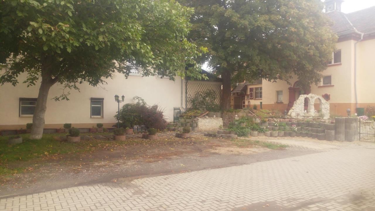 Historische Schule "Ferienwohnung Pauline" I&Ii Stobnitz 外观 照片